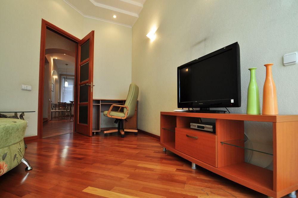 Hostel Kreschatik เคียฟ ภายนอก รูปภาพ