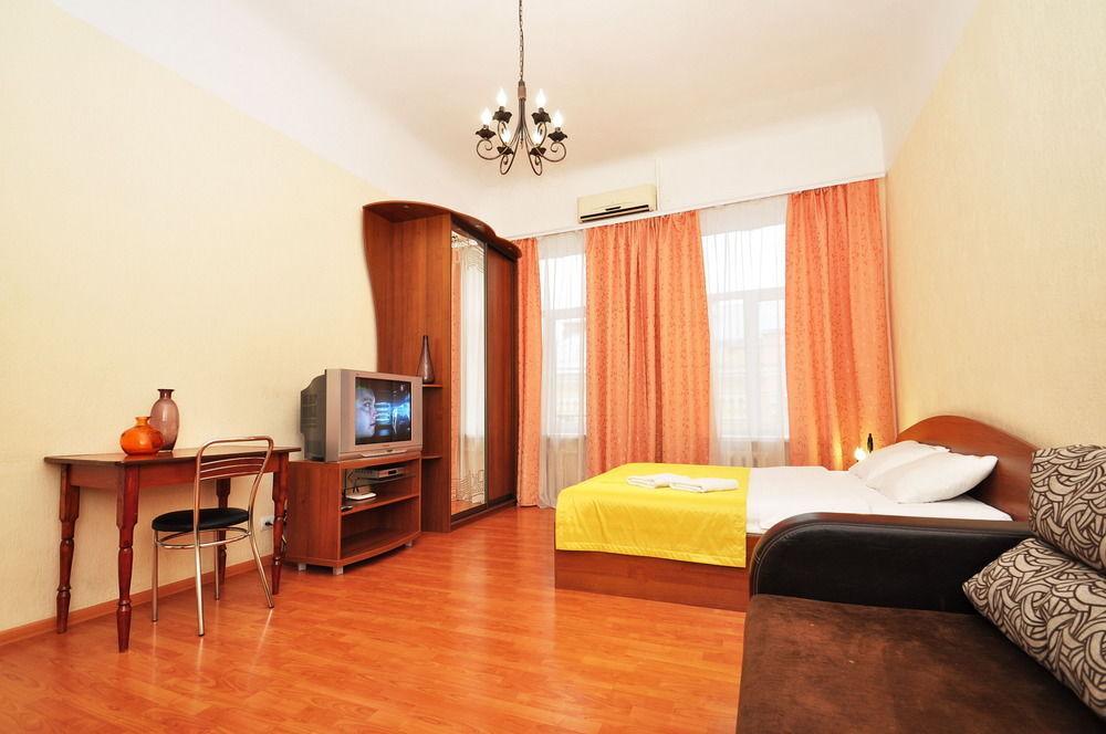 Hostel Kreschatik เคียฟ ภายนอก รูปภาพ