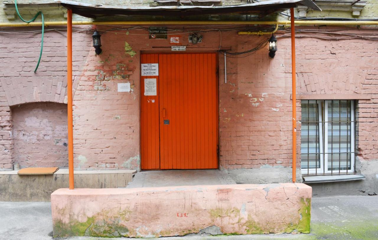 Hostel Kreschatik เคียฟ ภายนอก รูปภาพ